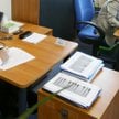 Amerykańskie badaczki: Kobieta, która ma brata, zarobi mniej