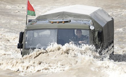 Białoruska ciężarówka wojskowa KAMAZ