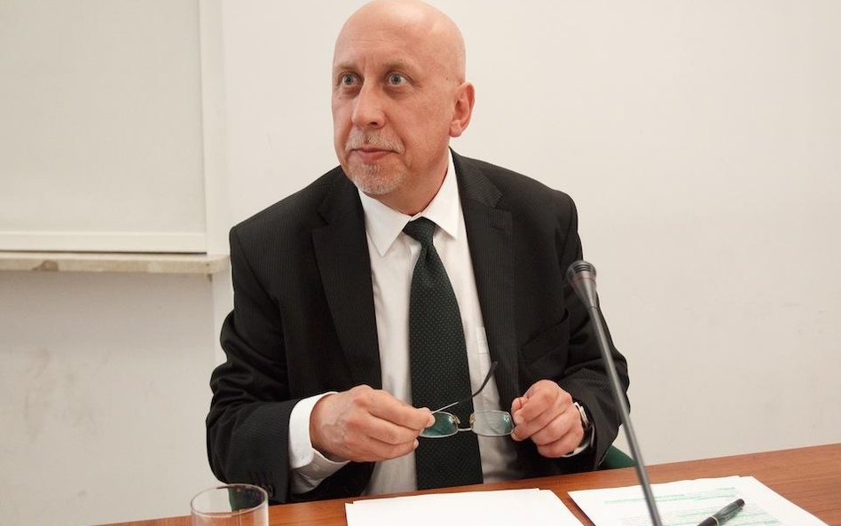 Marek Lasota: Kraków w sieci powiązań i układów