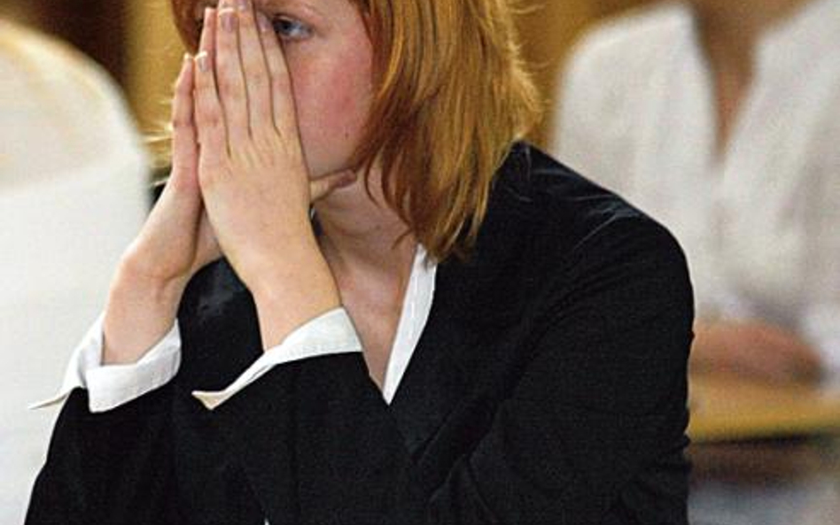 Przyczyną stresu pracownika może być konflikt roli, który występuje, gdy szef stawia sprzeczne i nie