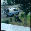Podczas interwencji w Lubinie policjanci obezwładnili - agresywnie zachowującego się mężczyznę, któr