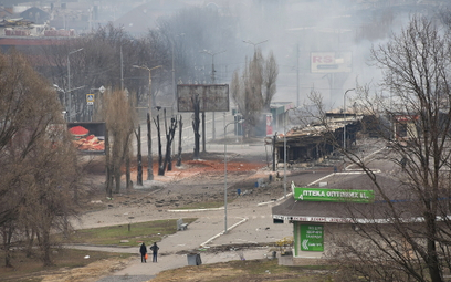Zniszczenia po rosyjskim ostrzale w Charkowie