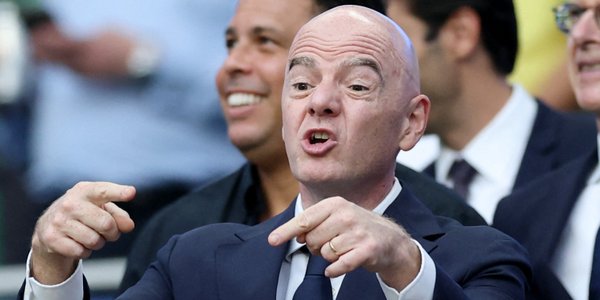 Rafał Rostkowski dla „Rz”: FIFA już dawno nie była w tak fatalnej formie