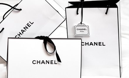 „Luksusowe śmieci”. Co łączy lody Ekipy i buty Gucci?