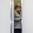 Angela Merkel, kanclerz rządu przejściowego, szuka wyjścia z politycznego pata
