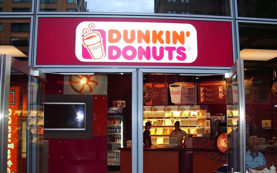 Dunkin’ Donuts wszedł w wojnę kawową ze Starbucksem