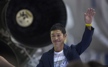 Elon Musk zabierze w podróż dookoła Księżyca miliardera z Japonii