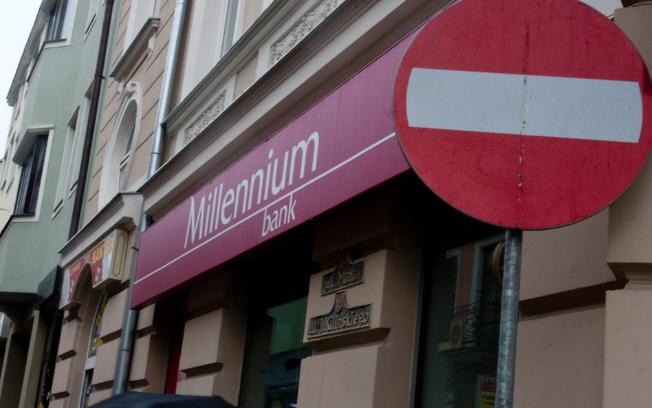 Mocna przecena Millennium i mBanku