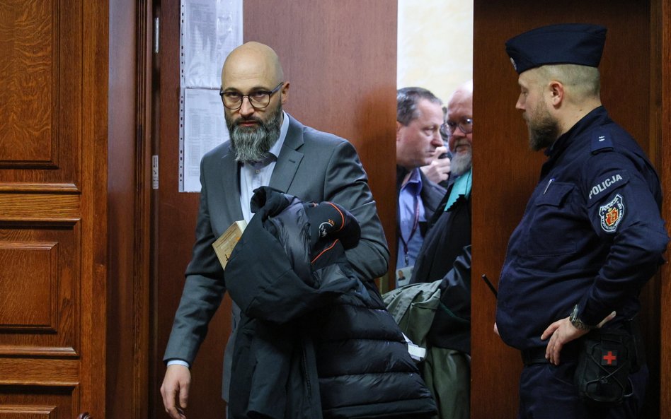 Oskarżony ksiądz Michał Olszewski w Sądzie Okręgowym w Warszawie