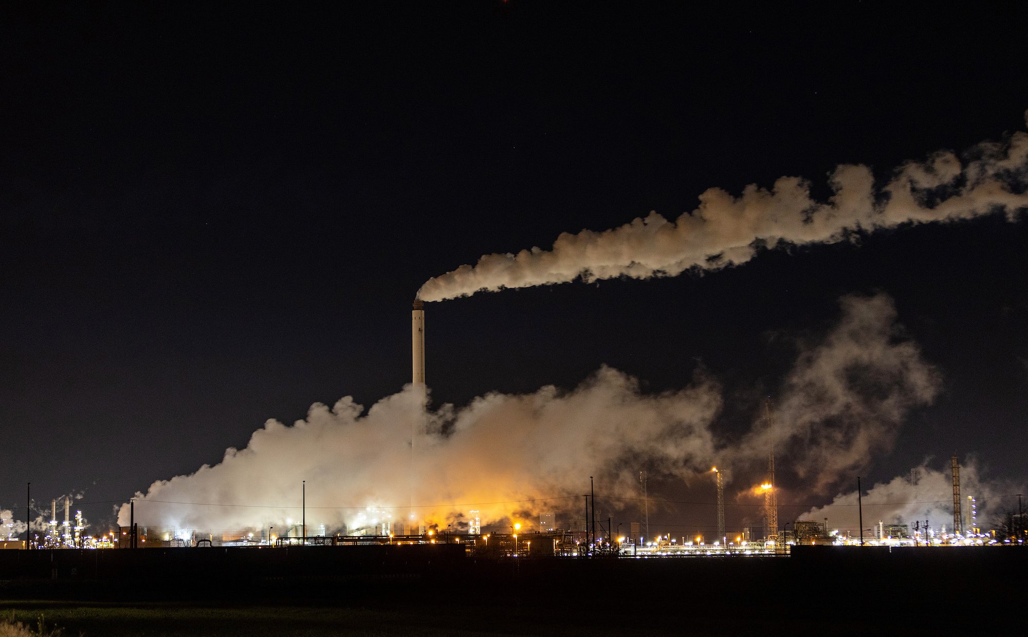 Nowy cel klimatyczny UE na 2040 rok budzi emocje. Spór o kredyty węglowe