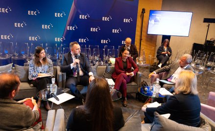 Uczestnicy debaty rozmawiali o wyzwaniach związanych z koniecznością adaptacji do zmian klimatycznyc