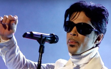 PRINCE (7 CZERWCA 1958 R. – 21 KWIETNIA 2016 R.) Muzyk znany jako Prince (Prince Rogers Nelson) był 