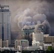 Wojsko rozbija protesty, Bangkok płonie