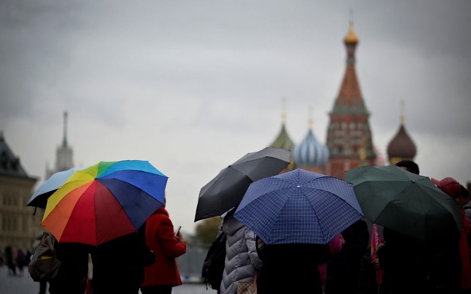 Poparcie dla wojny Putina w Ukrainie jest wciąż silne