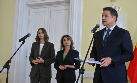 Rafał Trzaskowski oraz nowe wiceprezydentki stolicy Magdalena Młochowska i Izabela Marcewicz-Jendrys
