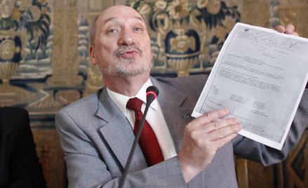 Marek Kozubal: Gry wokół Smoleńska