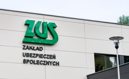 Do ZUS w tym roku wpłynęło już niemal 900  tys. wniosków o wydanie zaświadczeń w sprawie stażu pracy