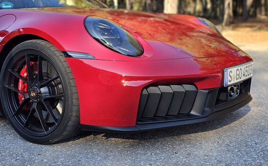 Porsche 911 GTS t-hybrid w wersji Targa