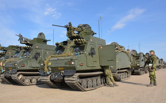 Według byłego Szefa Obrony Królestwa Szwecji, Szwedzi i Finowie mają teraz tak kompleksowe umowy zar