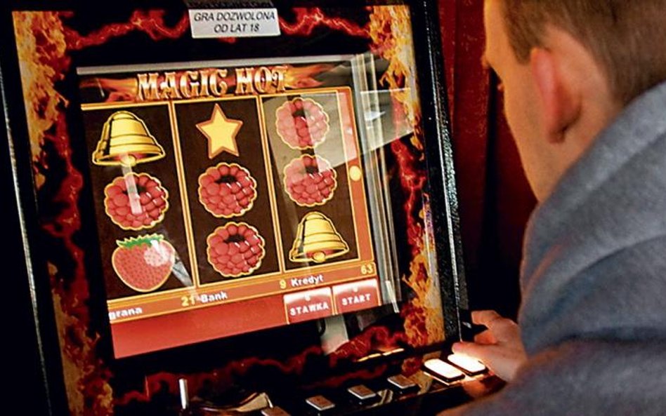 Po wybuchu afery hazardowej wzmożono kontrole salonów z automatami do gier