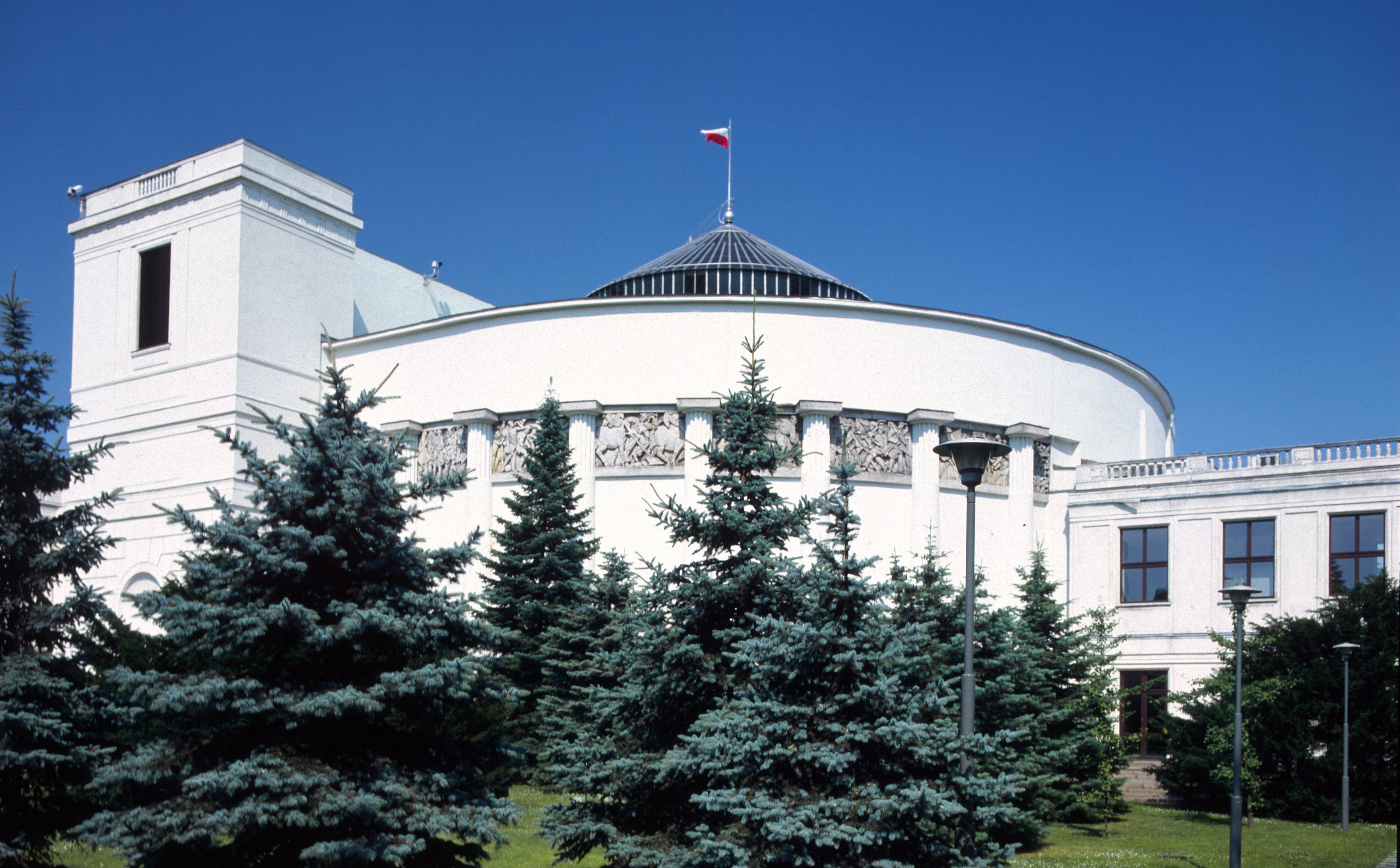 Katarzyna Batko-Tołuć: Obywatel posłowi wilkiem