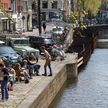 Jednym do Amsterdamu przyciąga architektura i sztuka, innych seks i używki
