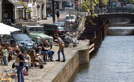 Jednym do Amsterdamu przyciąga architektura i sztuka, innych seks i używki
