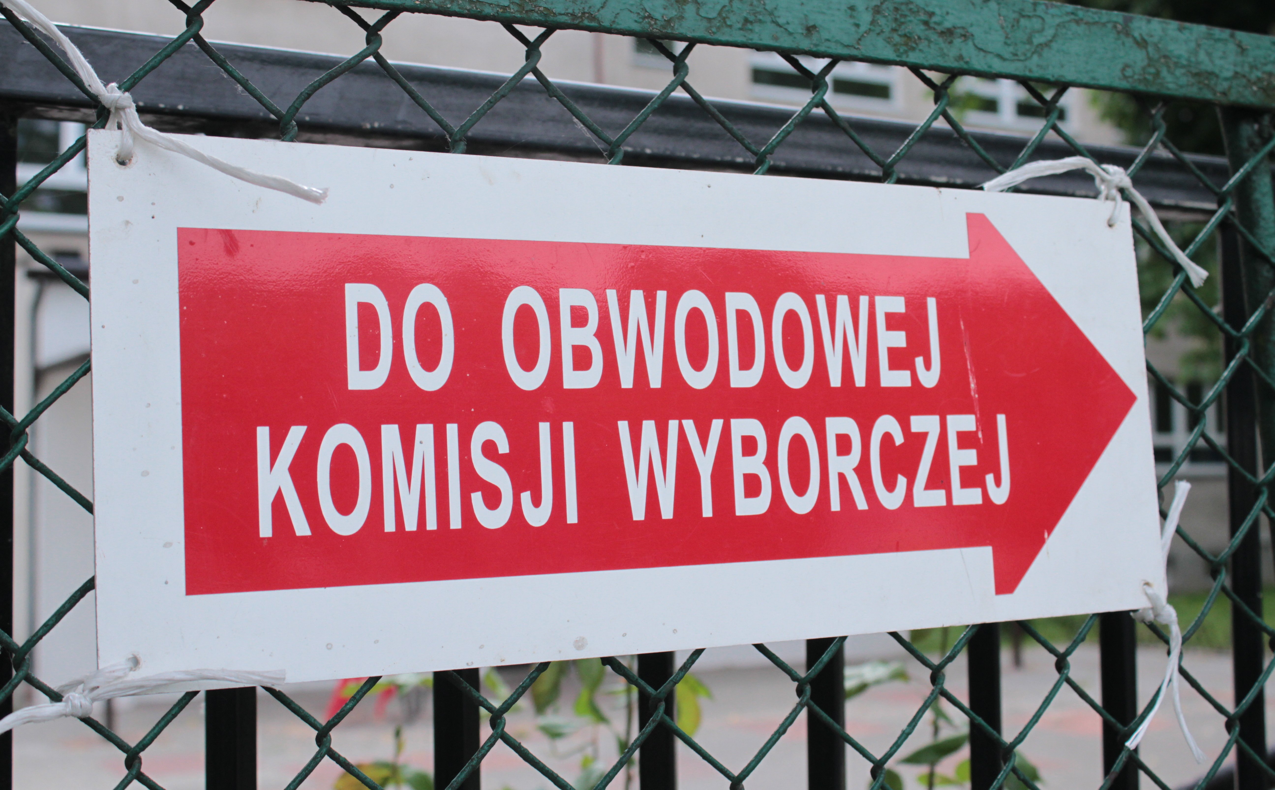 Wybory prezydenckie 2025: Kiedy druga tura? Jak oddać istotny głos?