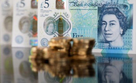 Twardy Brexit będzie kosztował brytyjskie gospodarstwa 260 funtów rocznie