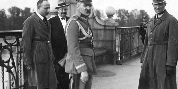 Polska w pułapce chaosu. Dramatyczna droga do przewrotu majowegoi z 1926 roku