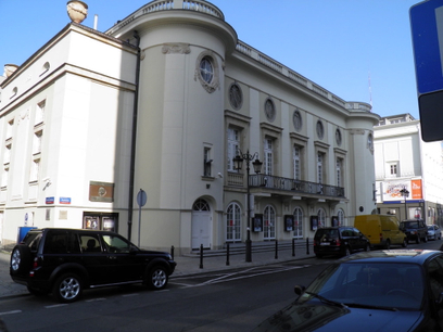 W czasie warsztatów teatralnych uczestników czekają ćwiczenia z improwizacji, pracy z ciałem i głose