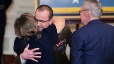 Karol Cierpica z rodzicami Michaela Ollisa w Białym Domu