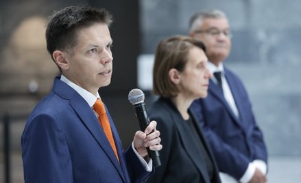 Powołany na stanowisko p.o. dyrektora Muzeum Historii Polski dr hab. Marcin Napiórkowski podczas kon