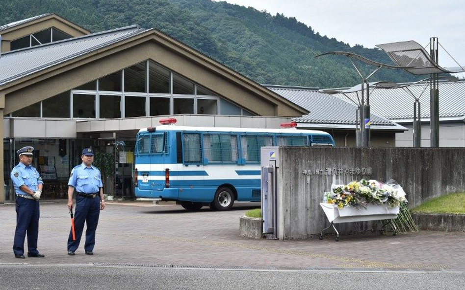 Po ataku nożownika w Japonii: Mężczyzna zafascynowany ideologią Adolfa Hitlera