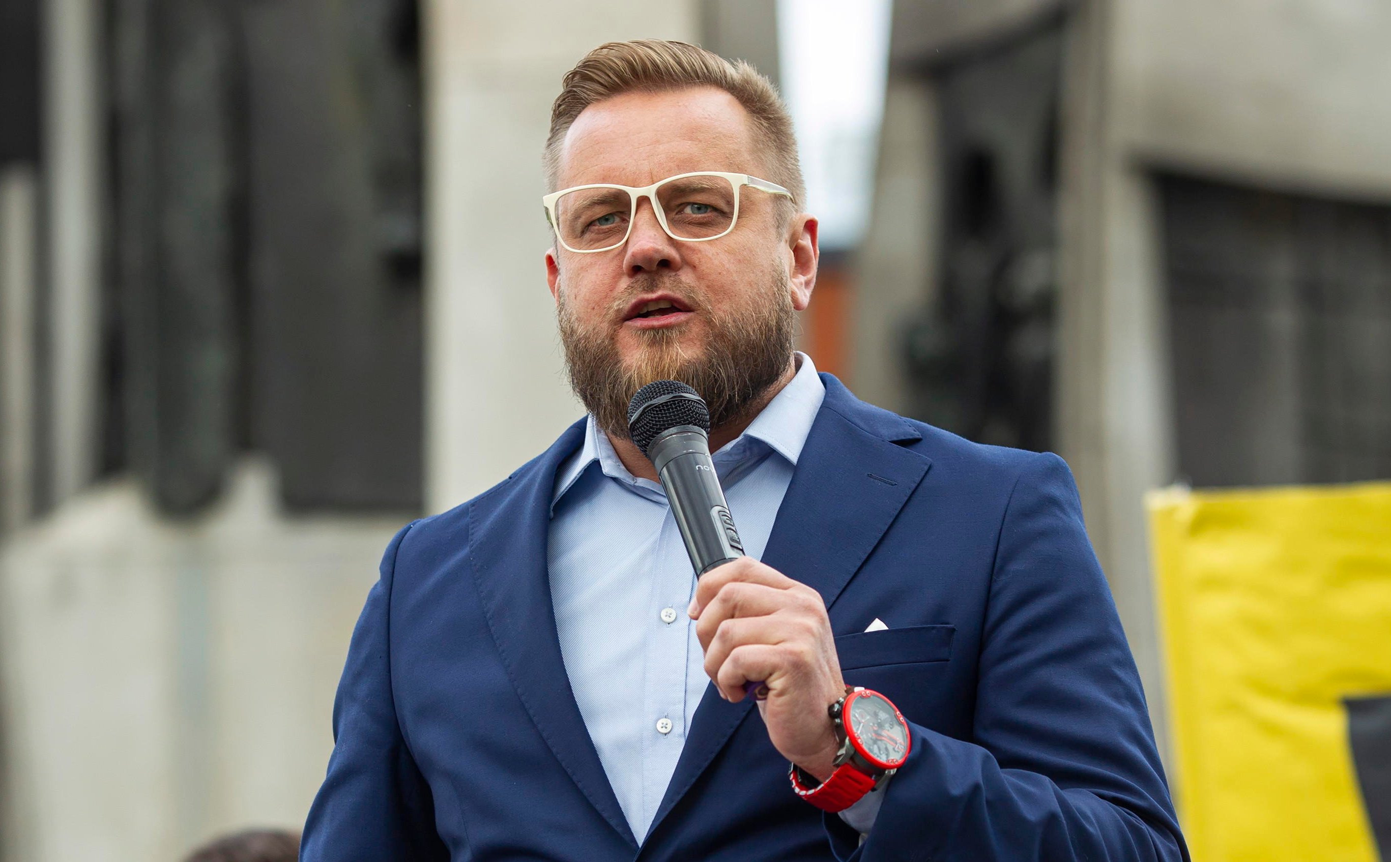 Prokuratura bada podpisy komitetu Pawła Tanajny. Ponad 50 osób do przesłuchania