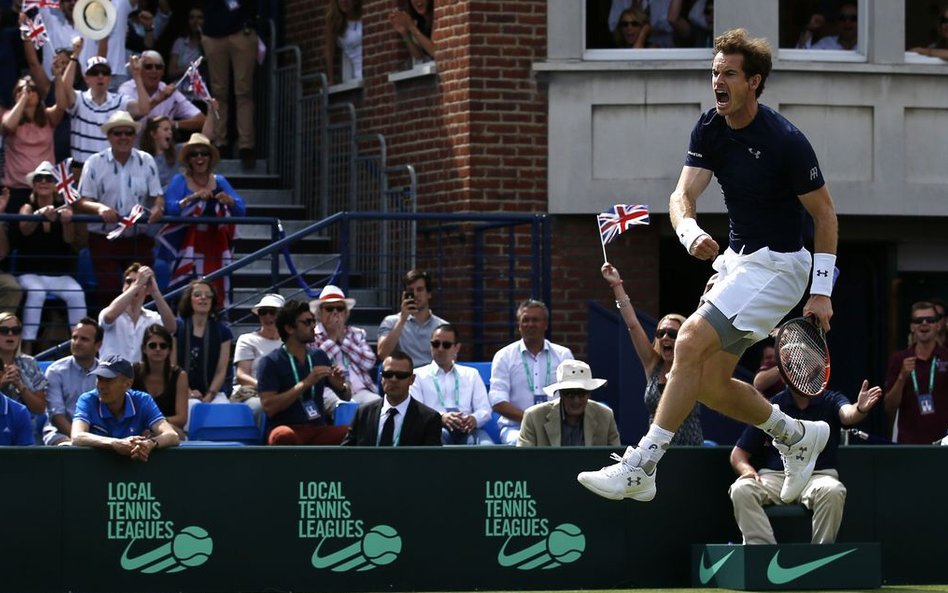 Brytyjski tenisista Andy Murrays po wygranej w ćwierćfinale Davis Cup w Lonydnie.