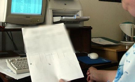 Faktura może być bez nazwisk wszystkich wspólników