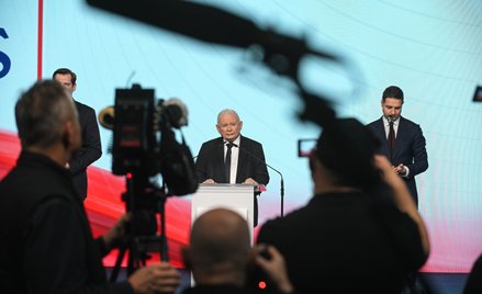 Jarosław Kaczyński w czasie poniedziałkowej konferencji prasowej