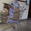 Akta sądowe wozi się wózkami. Pracę polskich sądów usprawniłaby cyfryzacja.