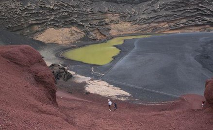 Na Lanzarote można zobaczyć niezwykłe krajobrazy ukształtowane przez wulkany