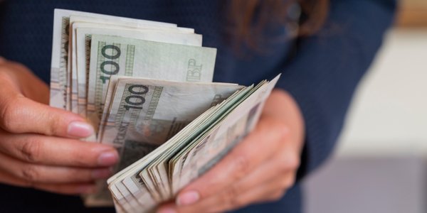 Polak z większym dochodem w 2026 roku niż Hiszpan