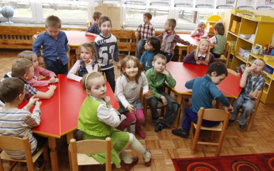 Zakładowe przedszkola przegrały z kryzysem