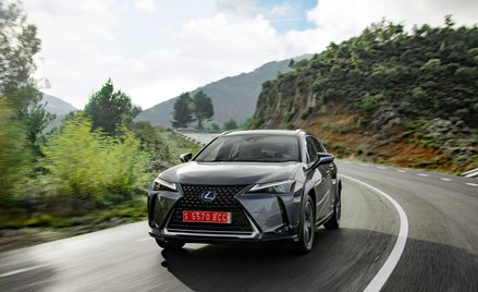 Test | Lexus UX 250h: Debiut z przytupem