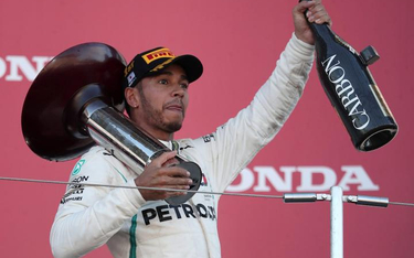 ?Lewis Hamilton wygrał Grand Prix Japonii i już może wkładać szampana do lodówki