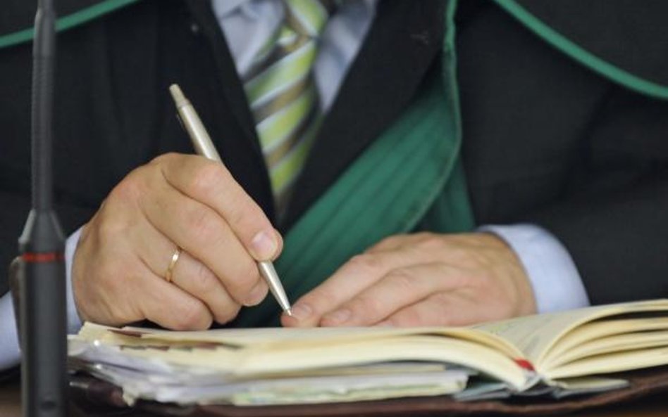 Spór o koszty podwyższenia kapitału nadal nierozstrzygnięty