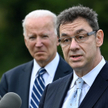 Prezydent USA Joe Biden i prezes Pfizera Albert Bourla