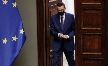 Posłowie pytają, rząd nie odpowiada. Urzędnicy: Jest pandemia