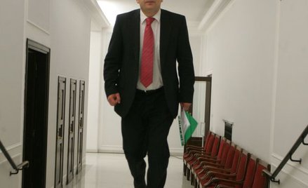 Nowy minister jednak lubi limuzyny