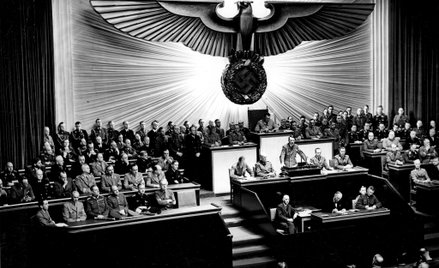 26 sierpnia 1939 r. Hitler zachowywał się, jakby dostał amoku. Nieustannie zmieniał zdanie, mieszają