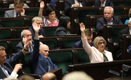 Wnioski o wotum nieufności dla Ziobry i Kamińskiego odrzucone